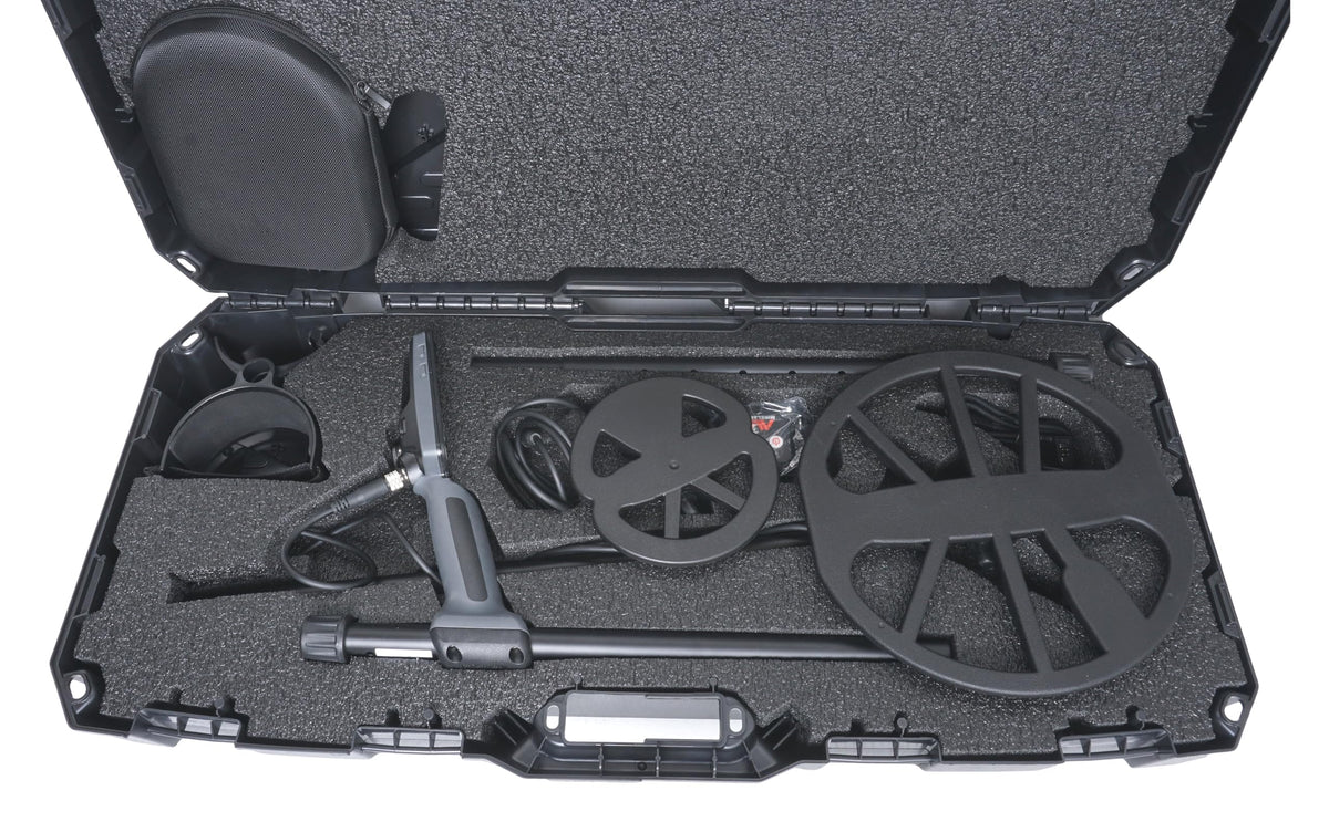 Case Club Case fits Minelab Equinox 600 Metal Detector in a Hard-Shell, Protective, Lightweight Case