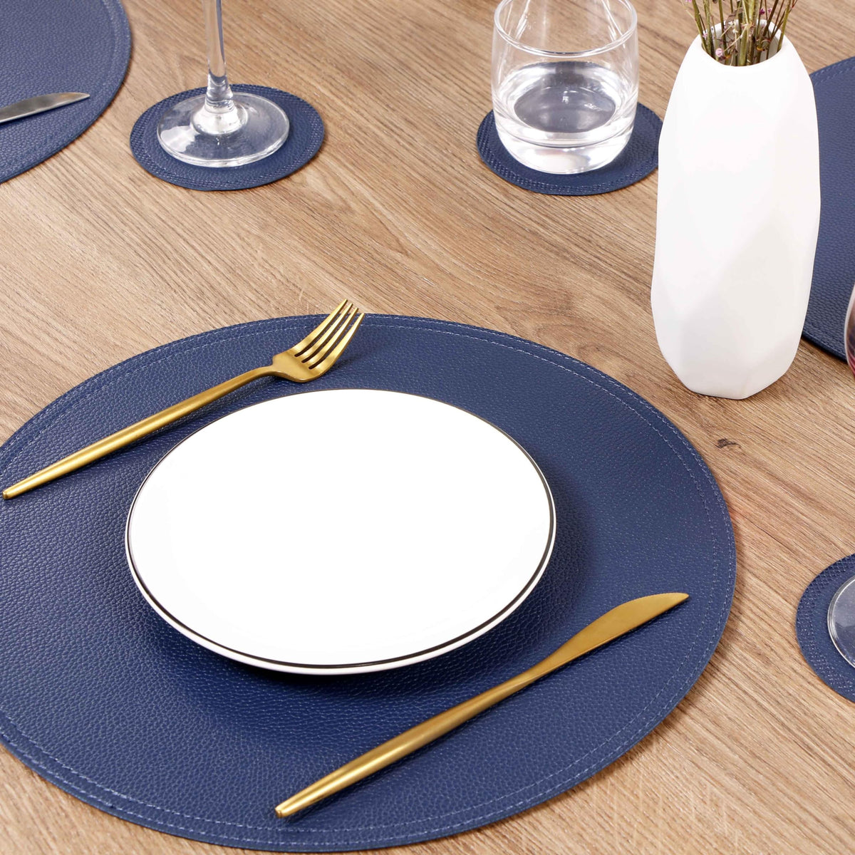 Jovono Navy Faux Leather Round Placemats and Coasters, Coffee Mats Kitchen Table Mats, Waterproof, Easy to Clean for Round Table, Dining Table